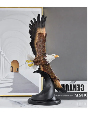 Chinese Style Simulated Eagle Ornaments Resin Decoration for Home Living Room Wine Cabinet Foyer Office Crafts