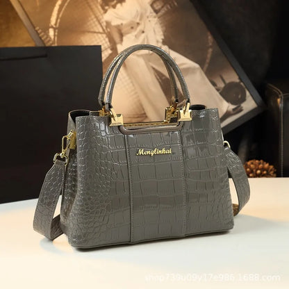 2023 New Luxury Crocodile Bag for Women Casual Tote High Qualtiy Patent Leather Shoulder Purses Elegant Dinner Noble Purse Black