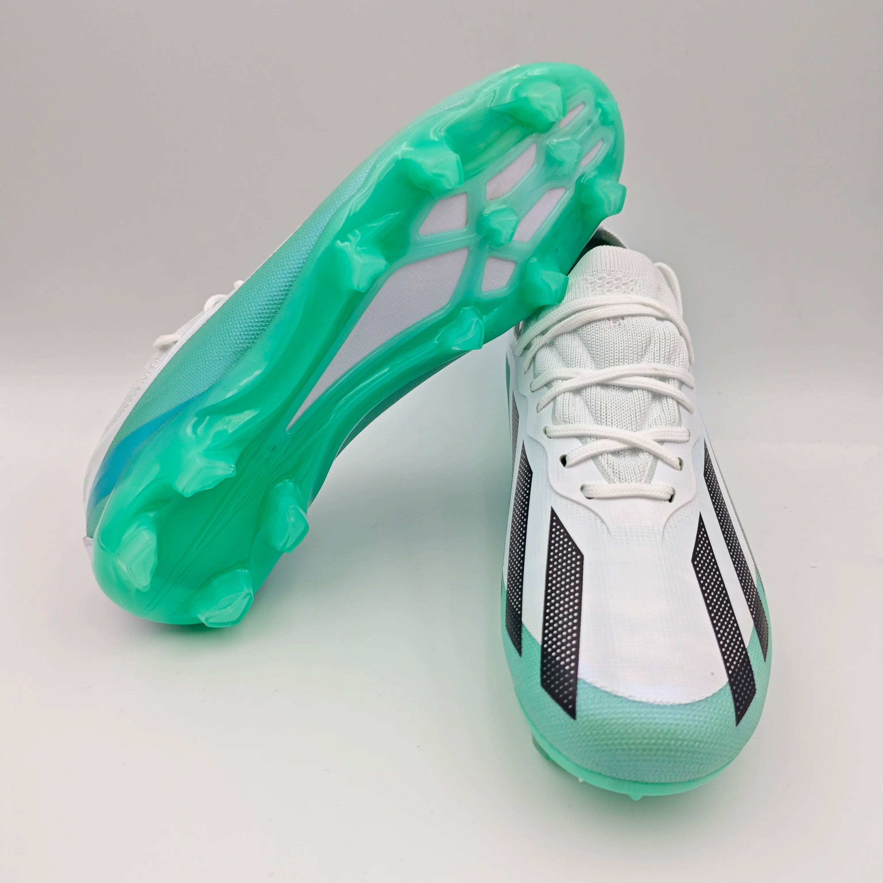 Soccer Shoes Men Women Society Indoor Cleats Football Field Boots Original Professional Football Shoes Resistant Sneaker Match