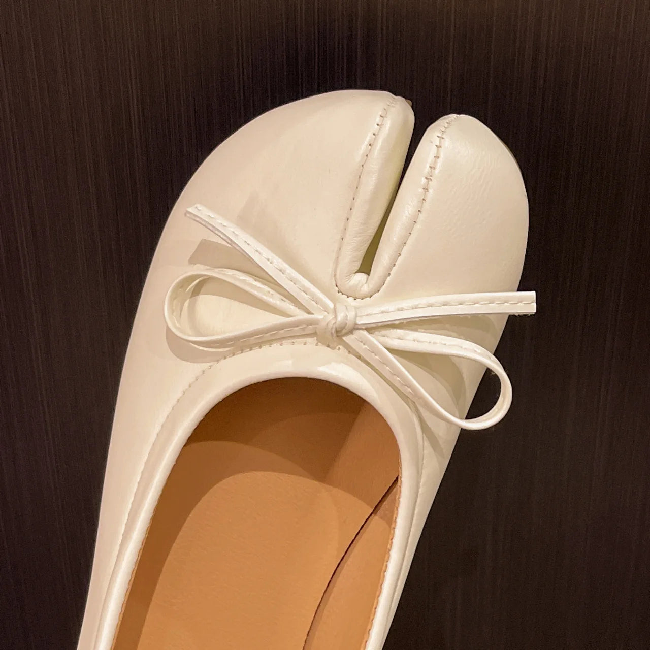 Summer Women's Bowknot Flat Tabi Ninja Shoes Pig Toe Slippers Lazy Person Horse Hoof Shoes Women Split Toe Mocassines Loafers