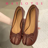 Spring Women Flat Split Toe Shoes with Bow Soft Leather Bow Tie Front Shallow Slip On Girls Tabi Shoes Flats Ballet Shoes