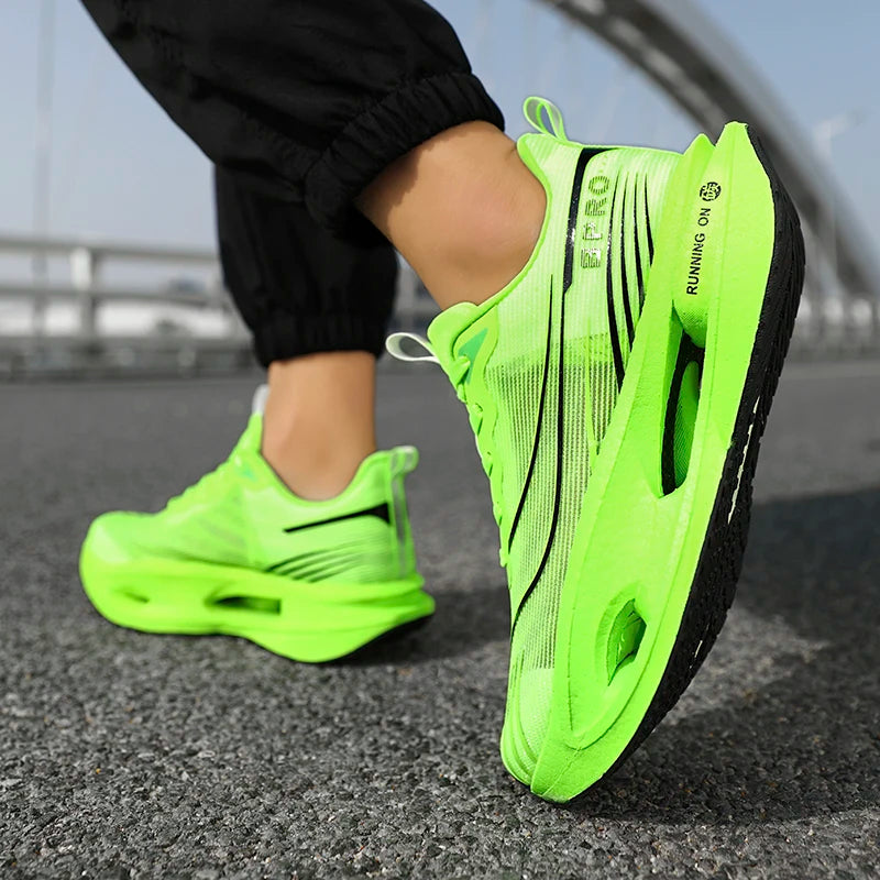 2025 New Men's Sneakers Thick Bottom Cushioning Running Shoes Athletic Training Carbon Plate Jogging Shoes Women's Tennis Shoes