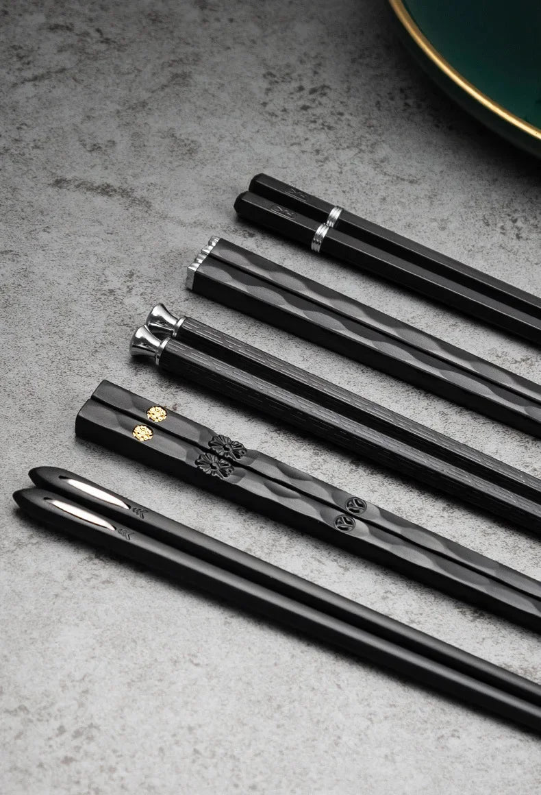 5Pairs Janpanese Reusable Chopsticks Black Sushi Sticks For Food Noodles Alloy Chinese Korean Chopsticks Kitchen Tableware