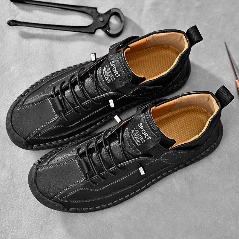 Handmade Leather Men's Casual Slip-On Loafers Breathable Leather Shoes Men's Flat Fashion Moccasins Tooling Shoes Plus Size