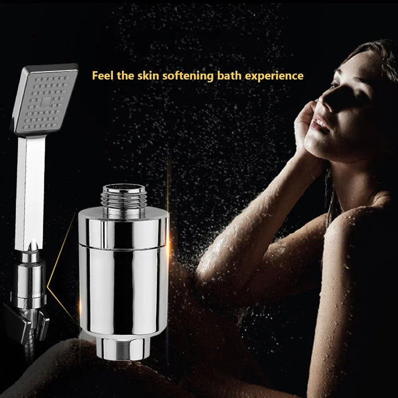 A cabeça de chuveiro filtrada do carbono ativado, a instalação fácil, purificador destacável da água, acessórios do banheiro, remove immonitores