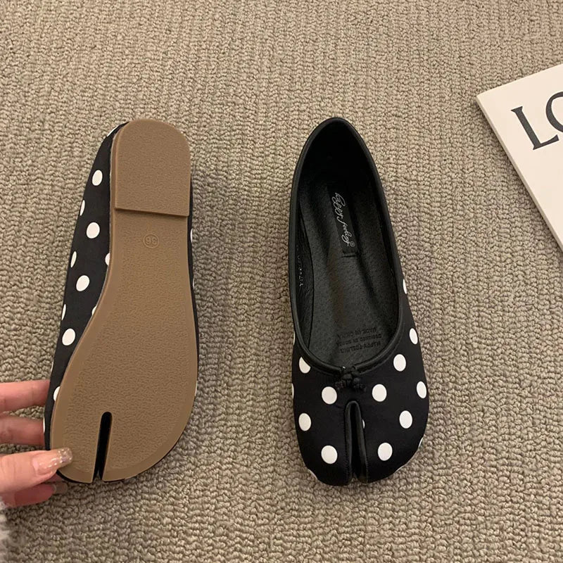 Women Flats Tabi Ninja Shoes Woman Ladies Microfiber Leather Comfy  Flats Split Toe Slippers Soft Bottom Loafers Solid Brief La