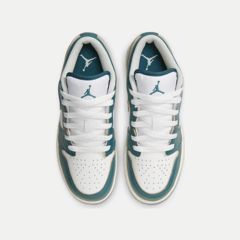 NIKE 2024 Boys AIR JORDAN 1 LOW SE (GS) JordanBasketball Shoes FQ8041-300