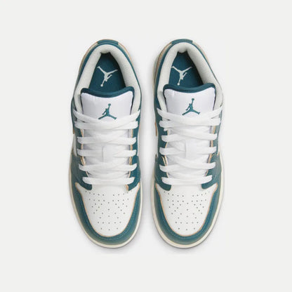NIKE 2024 Boys AIR JORDAN 1 LOW SE (GS) JordanBasketball Shoes FQ8041-300