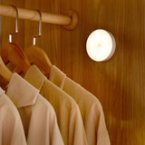 Luz Noturna LED com Sensor de Movimento e Recarregável via USB – Ideal para Cozinha, Quarto, Escadas, Corredor, Armário e Guarda-Roupa