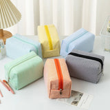 Stripe Seersucker Cosmetic Bag Fashion Women Cosmetic Bag Zipper Storage Makeup Case Traveling Pouch Organizer for Lady