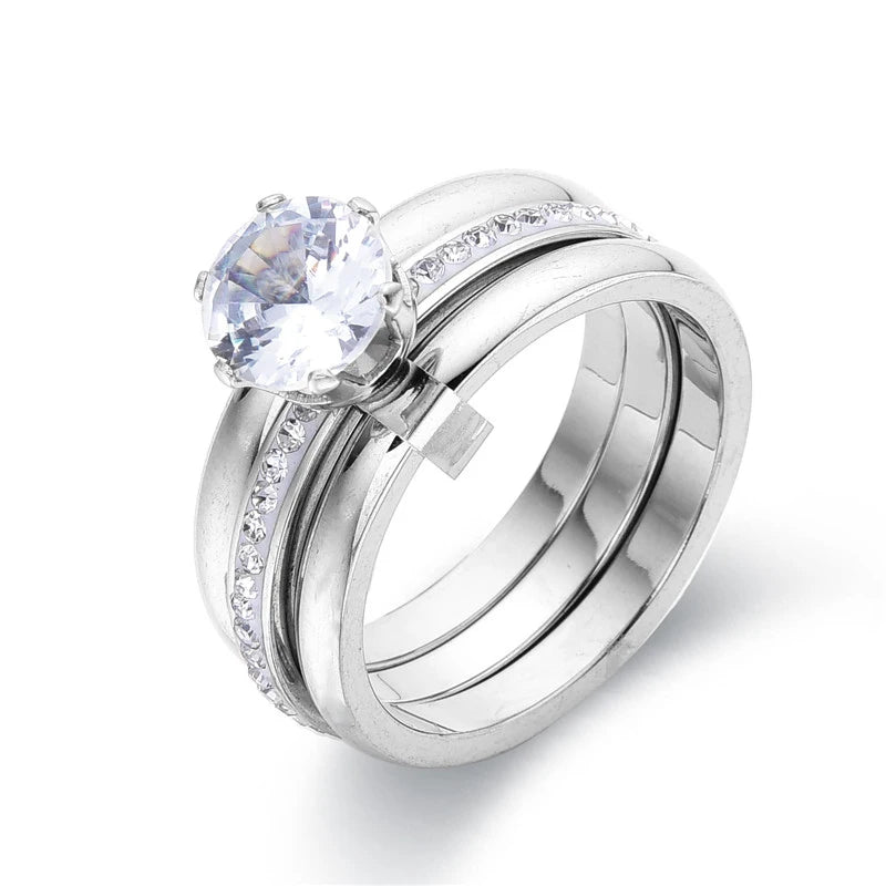 FYSARA Anillo de acero inoxidable de tres colores con diseño abombado, elegante anillo de compromiso con cristales de circón para niñas y mujeres, regalo al por mayor