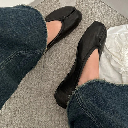 Fashion Soft Leather Split Toe Women Tabi Ballet Flats Spring Autumn Comfortable Walking Lazy Loafers Casual Girls Dance Shoes
