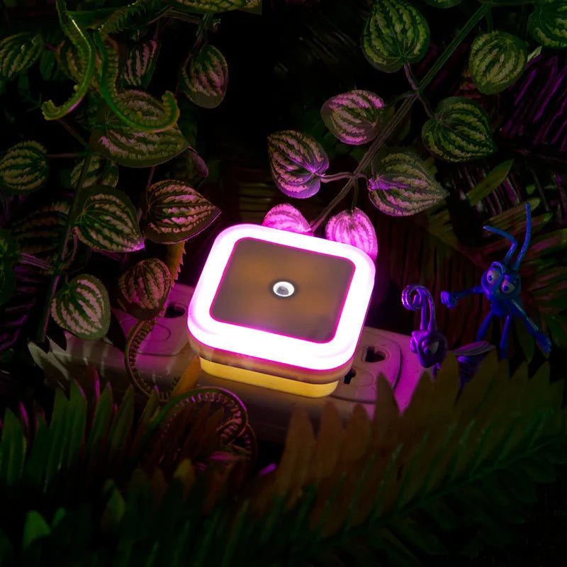 Luz Noturna LED Sem Fio com Sensor – Mini Luz de Tomada (Padrão UE/EUA) para Decoração e Iluminação de Quartos (Infantil e Adulto) e Salas