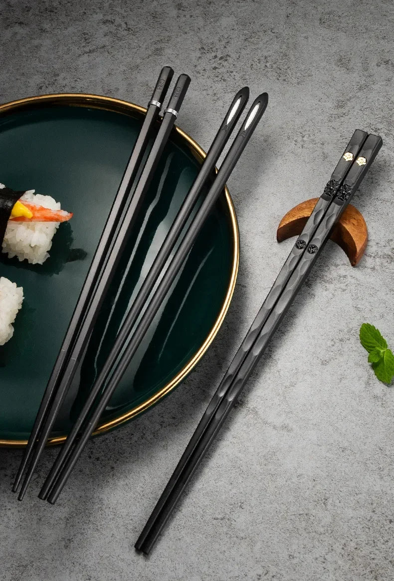 5Pairs Janpanese Reusable Chopsticks Black Sushi Sticks For Food Noodles Alloy Chinese Korean Chopsticks Kitchen Tableware