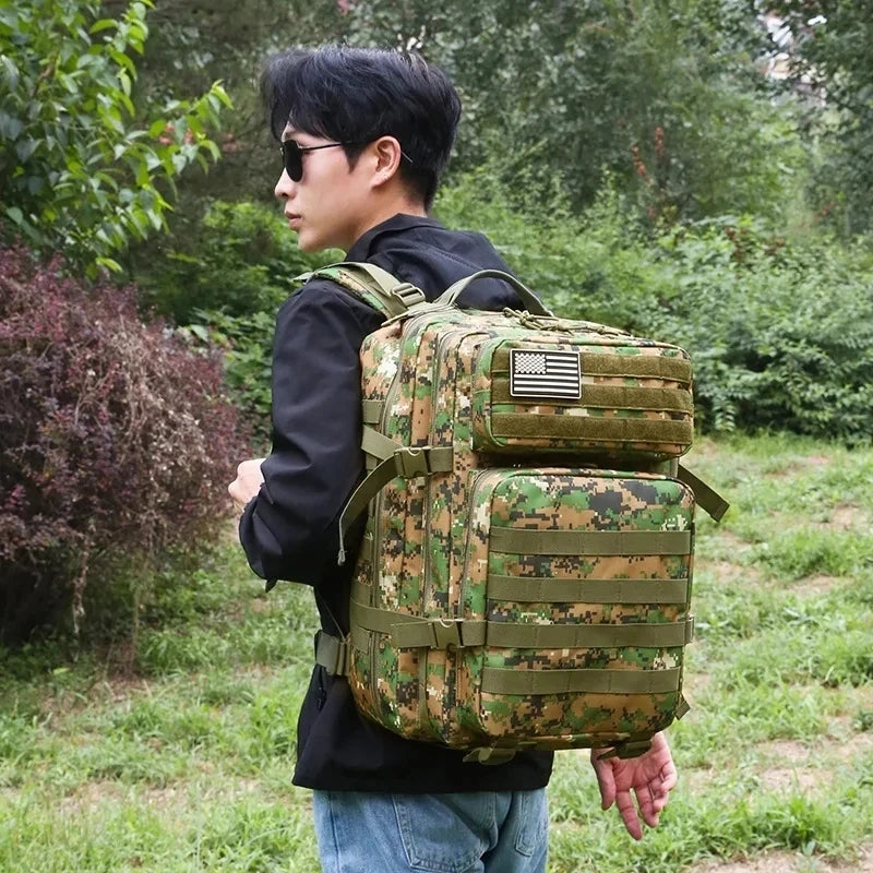 Bolsa de Montañismo de camuflaje al aire libre, mochila de viaje deportiva para hombres y mujeres, mochila de 45L, bolsa de senderismo, equipo de Camping