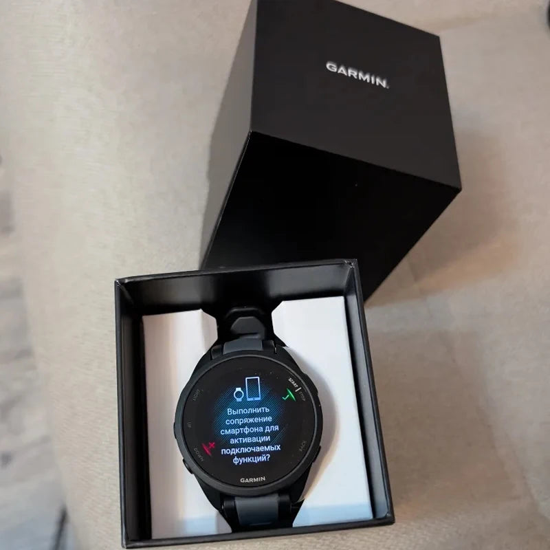 Garmin Forerunner 165 Basic Style Smart Sports Watch, 1.2 Inch Amoled Screen, Gps, Compatible with Multiple Languages