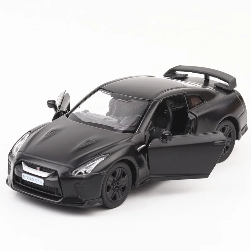 1/36 Nissan GTR Metal Car Model Toys for Boys Alloy Diecast Pull Back Model Car Collection Vehicle for Kid Gifts Adult Toys