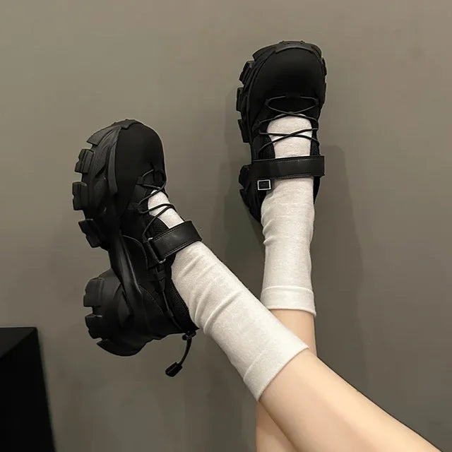 2024 de alta qualidade de sola grossa oco moda totalmente confortável antiderrapante respirável esportes casuais sapatos femininos resistentes ao desgaste