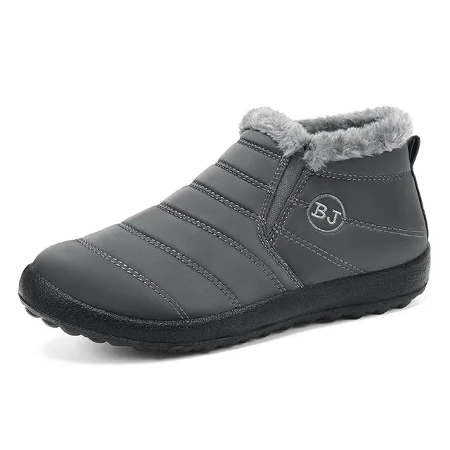 Zapatos de algodón, nuevas botas de nieve de invierno para parejas con botas de algodón grueso y afelpado, zapatos para caminar de PU cálidos e informales. 