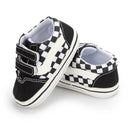 Zapatos Meckior para bebé niño y niña, zapatillas de lona con suela de goma antideslizante y diseño de rayas a cuadros, para primeros pasos, zapatos casuales unisex para bebé.