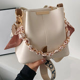 New Fashion Women's Shoulder Bag Large Capacity Ribbon Chain Bucket Bag Crossbody Bag for Daily Commuting