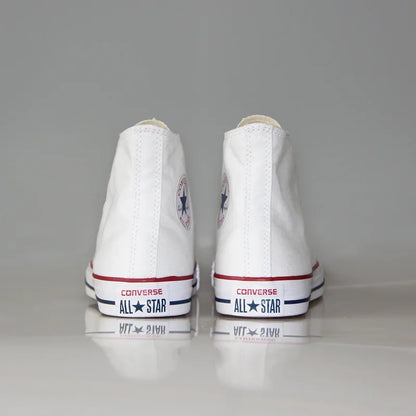 Converse Chuck Taylor All Star Men and Women Skateboarding Shoes Low-top Outdoor Vintage Sneaker White Black