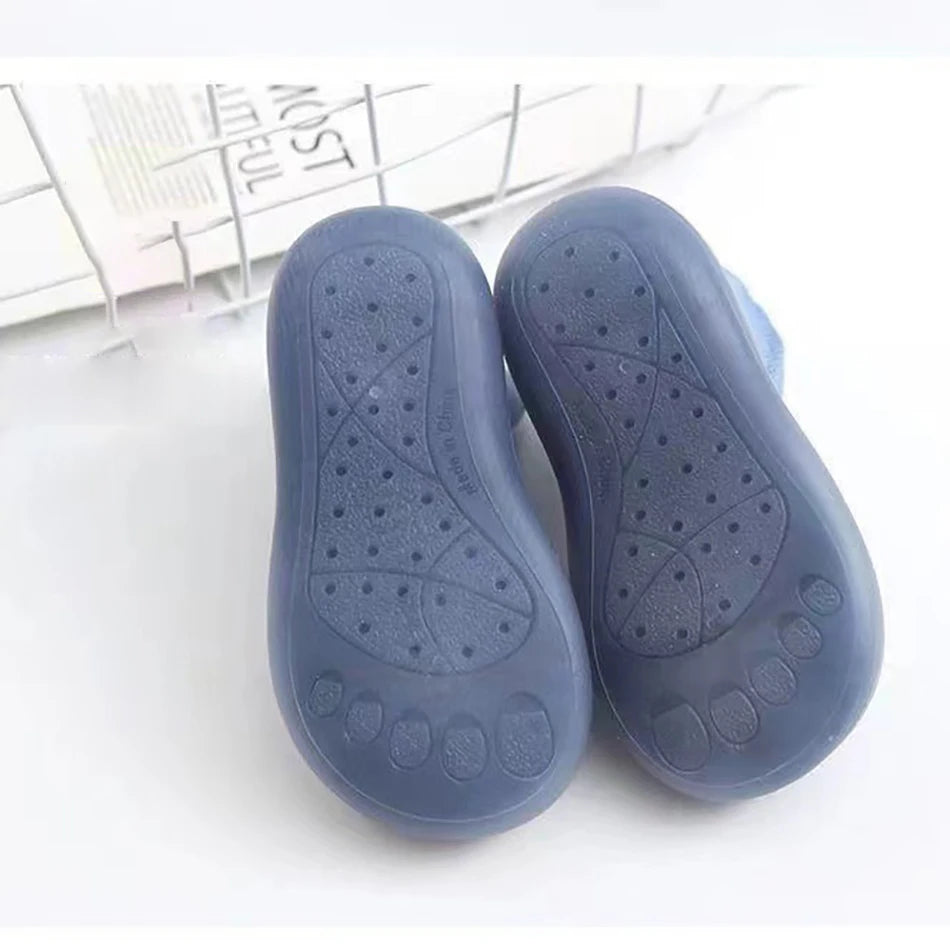 Cute and Comfy Cotton Newborn Baby First Walkers Socks Baby Soft-Soled Indoor Casual Shoes Breathable and Non-Slip Baby Shoes