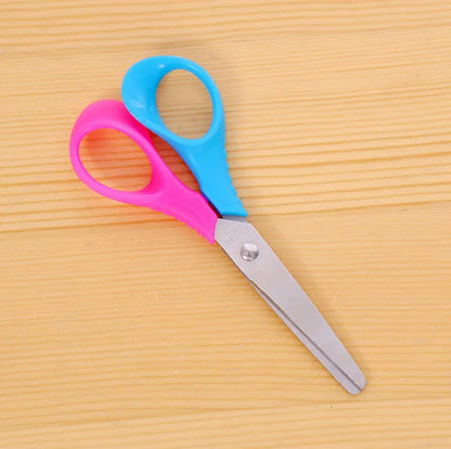 1 Pc Children Cartoon Round Head Safety Scissors  with Plastic DIY Manual Paper-cut Kindergarten Art Designer Stationery