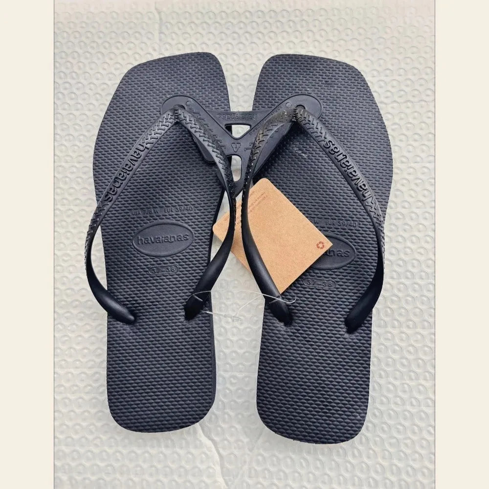 Women Flip Flops Luxury Designer Slippers Stylish Slippers for Outdoor Travel on The Beach Summer Flat Sandals zapatos de mujer
