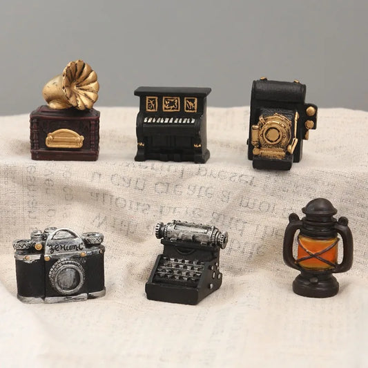 Simulated Camera Typewriter Piano Mini Resin Sculpture Retro Desktop Decoration for Home Office Room Creative Photography Prop