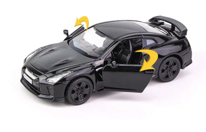 1/36 Nissan GTR Metal Car Model Toys for Boys Alloy Diecast Pull Back Model Car Collection Vehicle for Kid Gifts Adult Toys
