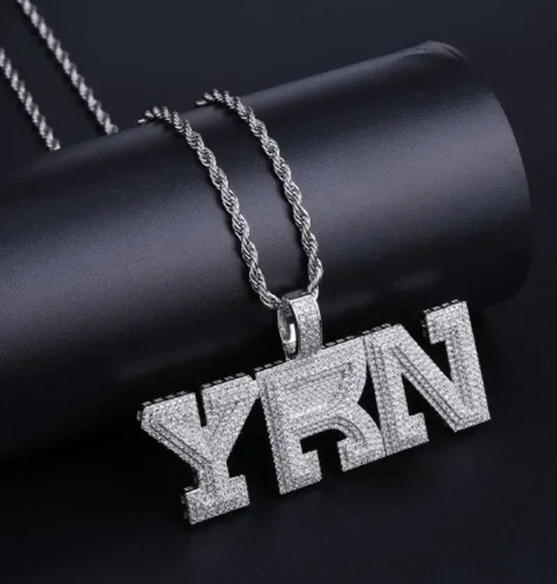 Bing Iced Out XO Colar Pingente de letra de zircônia cúbica para homens e mulheres Hip Hop Street Rock Rap Party Jewelry