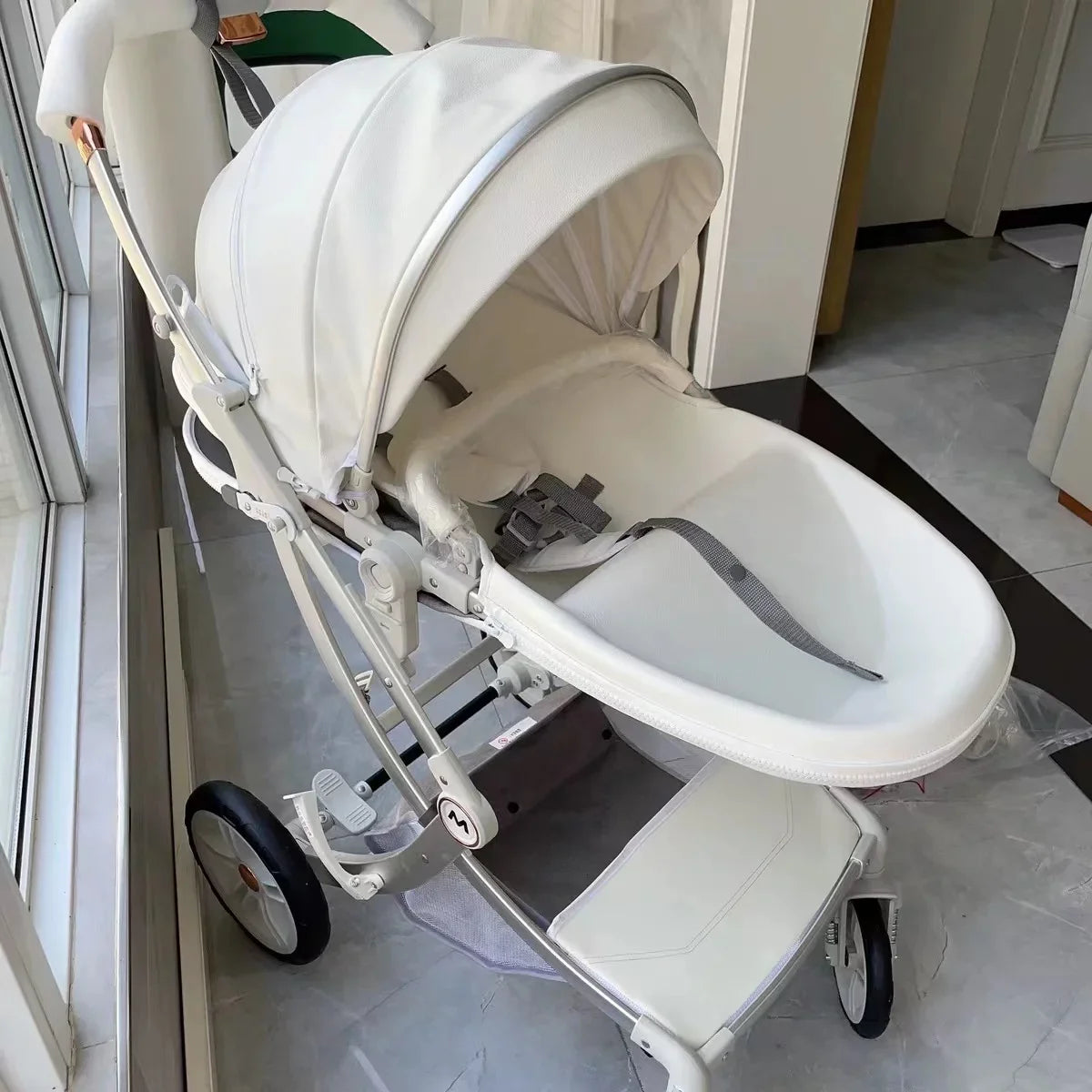 Cochecito de bebé 3 en 1, de lujo, con asiento para el coche, de piel sintética, con diseño de cáscara de huevo y paisaje alto.