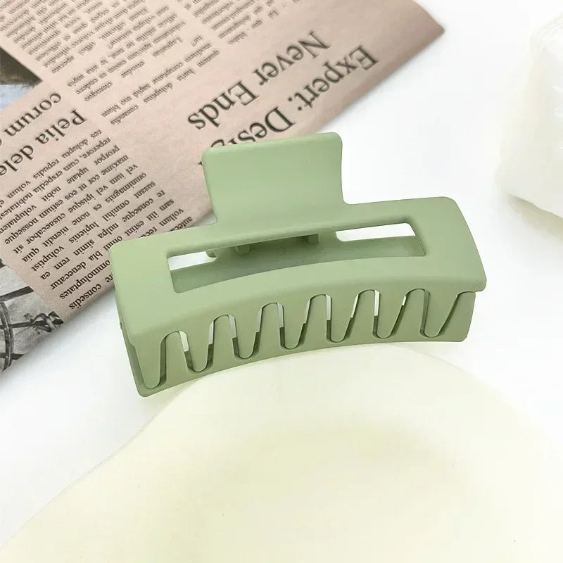 1Pc Ladies Retro Temperament Simple Fashion Frosted Geometric Rectangular Cutout Plastic Hair Accessories Updo Shark Hair Grab