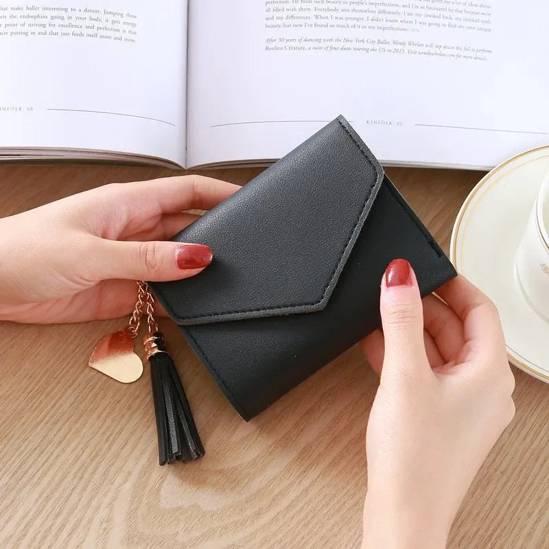 Carteras cortas de moda para mujer, de piel sintética, de lujo, con borlas, con broche, monedero pequeño, tarjetero