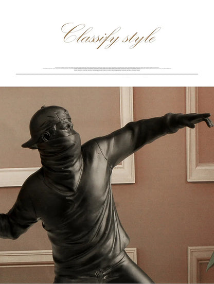 Resin Statues Sculptures Banksy Flower Thrower Statue Bomber Home Decoration Accessories Modern Ornaments Figurine Collectible