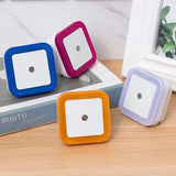 Luz Noturna LED Sem Fio com Sensor – Mini Luz de Tomada (Padrão UE/EUA) para Decoração e Iluminação de Quartos (Infantil e Adulto) e Salas