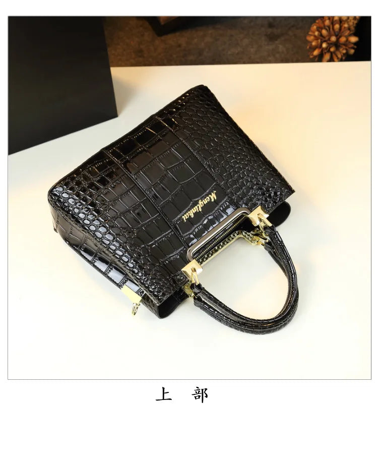 2023 New Luxury Crocodile Bag for Women Casual Tote High Qualtiy Patent Leather Shoulder Purses Elegant Dinner Noble Purse Black