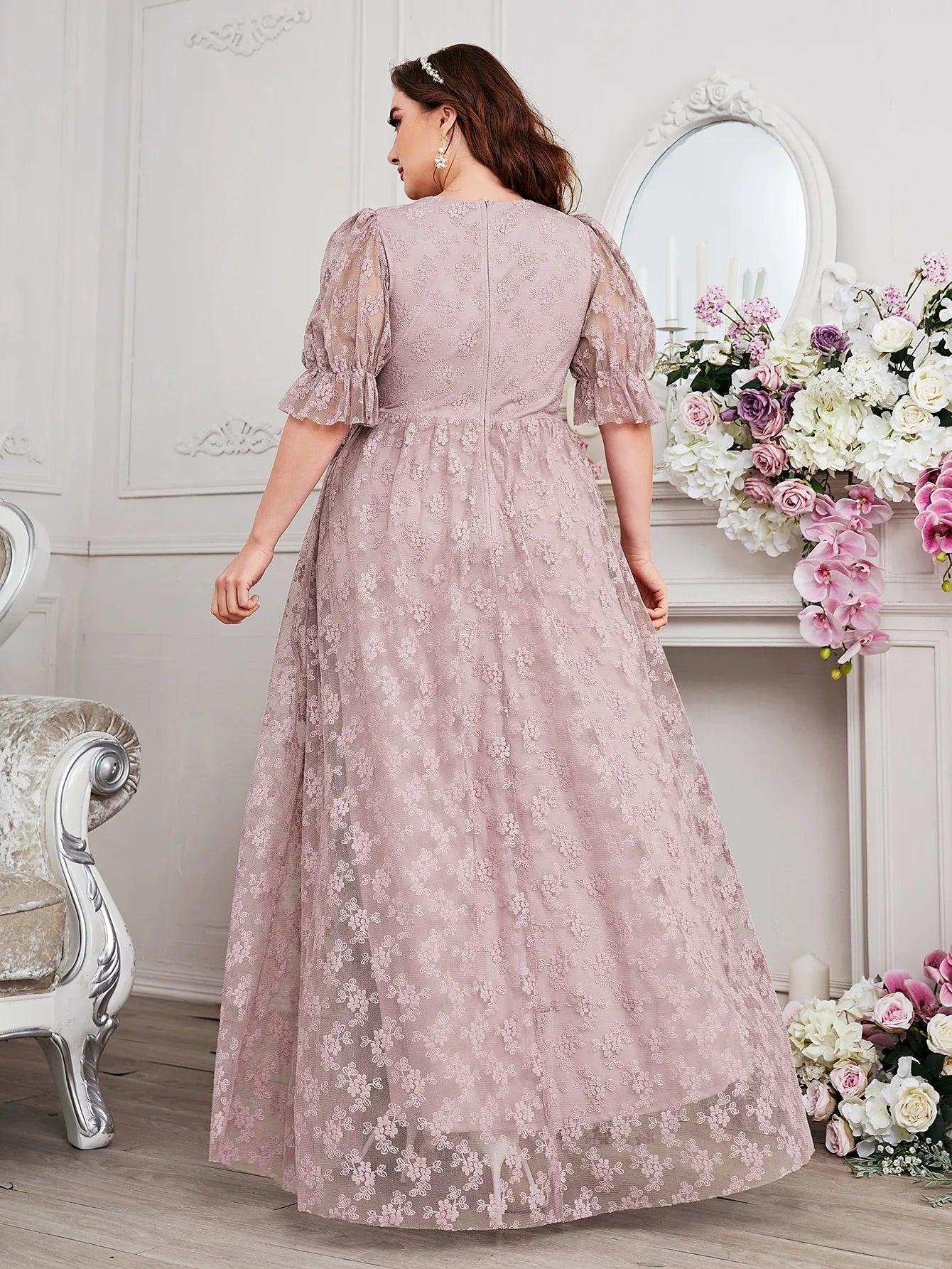 Vestido de noite feminino curvilíneo de renda – vestido maxi sem mangas com decote em V para casamentos de verão (tamanho grande)