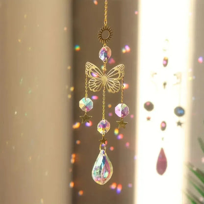 1 atrapasol de cristal con forma de mariposa: prisma de cristal que refleja luces para la decoración del hogar, el jardín y el automóvil.