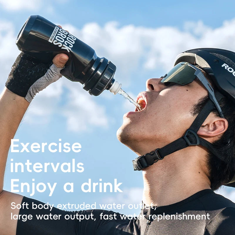 ROCKBROS Cycling Water Bottle 600ml Lightweight Bottle With Dust Cover Gym Water Kettle Drink Outdoor Sports Bike Accessories