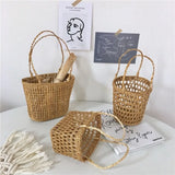 High Quality Handmade Straw Woven Basket with Handle Picnic Props Storage Basket Ornaments Tea Cup Cover