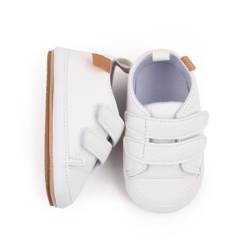 Zapatillas informales para bebé, primavera y otoño, suela suave de PU y TPR, antideslizantes, de alta calidad, superventas, 2023, nueva moda para niños pequeños de 0 a 12 meses.