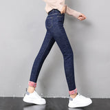 2023 Mujeres Jeans Térmicos Invierno Nieve Cálido Felpa Elástico Jeans Señora Skinny Espesar Polar Denim Pantalones Largos Retro Lápiz Pantalones