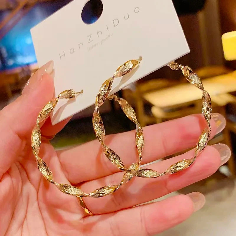 Blue Heart Shaped Zircon Long Tassel Gold Color Ear Wire for Women Elegant Exquisite Temperament Ladies Wedding Party Jewelry