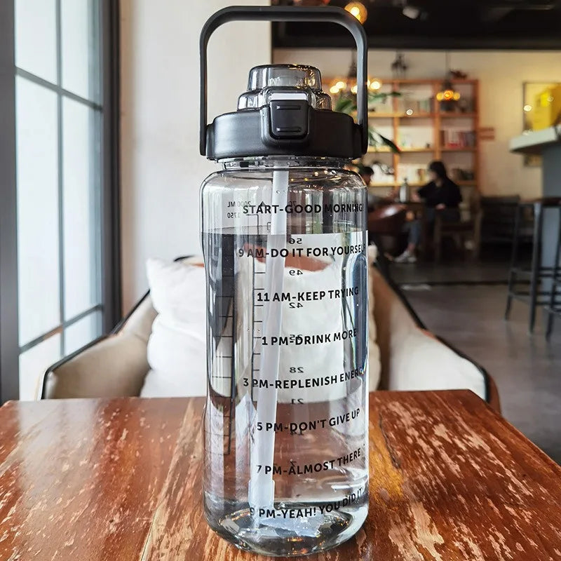 2025 Spring/Summer 2L Large Capacity Outdoor Plastic Bouncing Straw Sports Water Bottle Leak-proof Portable Refill Cups