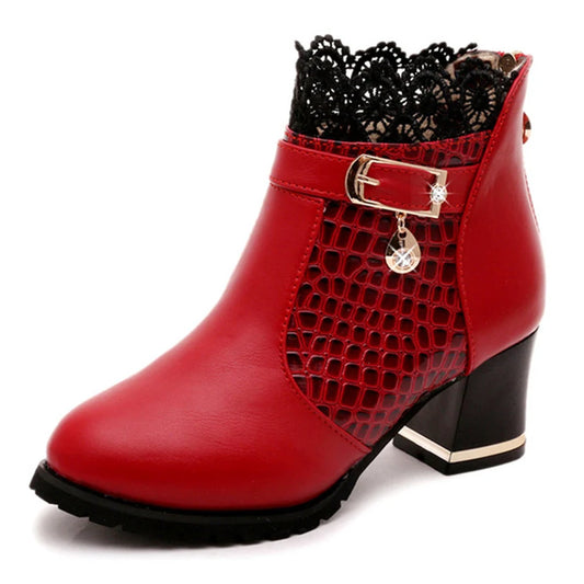 Botas de punta redonda con hebilla de cinturón de cristal para mujer, zapatos de tacón alto cuadrado de 6 cm, botines sexys con encaje de leopardo, color rojo y negro, 2025