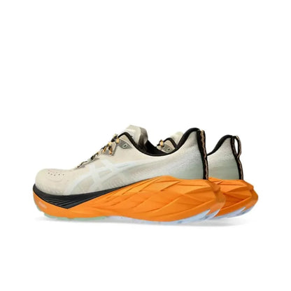 Zapatillas de running Asics Novablast 4 cómodas y transpirables de corte bajo para hombre y mujer