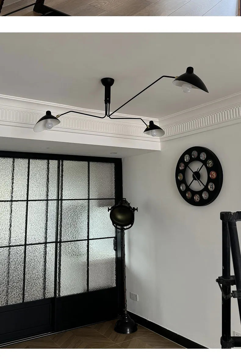 Modern Creative Spider Grabbing Pendant Light Personalized and Simple Living Room LED Ceiling Lamp Bedroom and Study Light