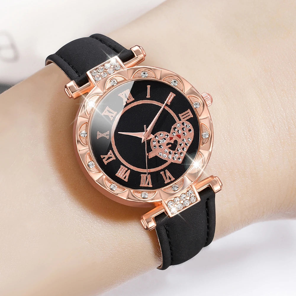 1PCS Simple Luxury Love Element Leather Black Strap Watch Casual Fashion Quartz Watch Is The Perfect Gift For Her (No Box)